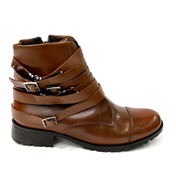 BOTA EM COURO