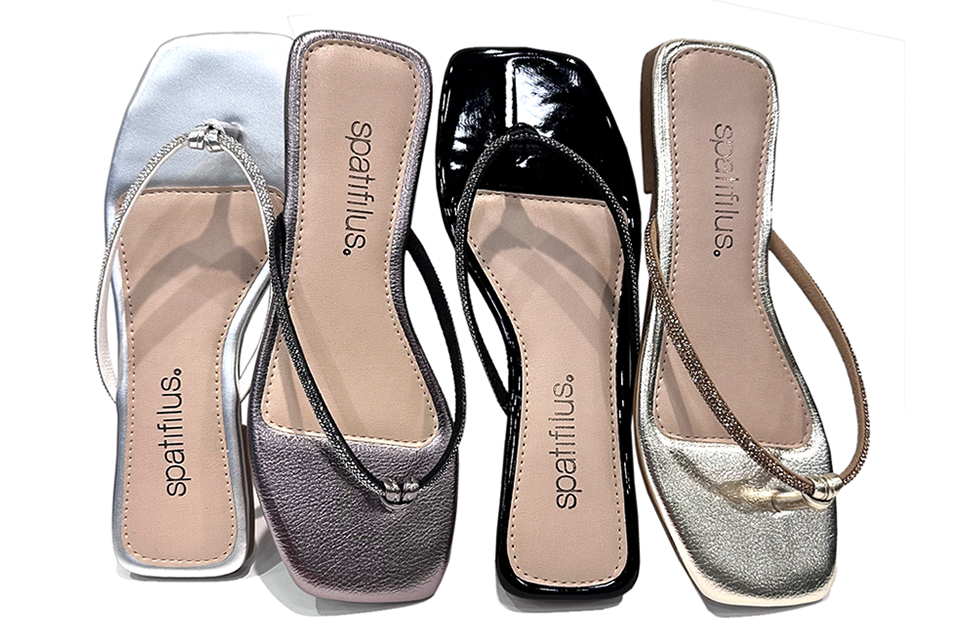 CHINELO FLAT COM STRASS